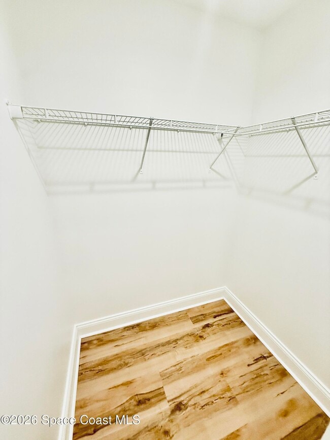 Building Photo - 860 Vignoles NE Ave