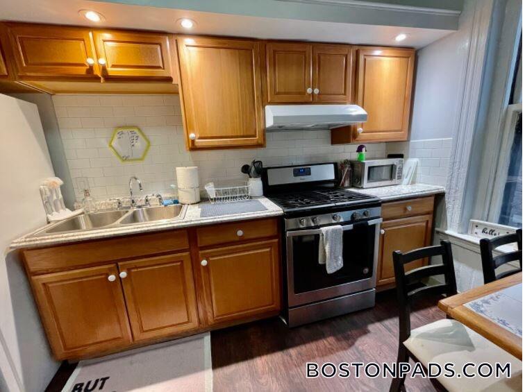 Building Photo - 73 Westland Ave