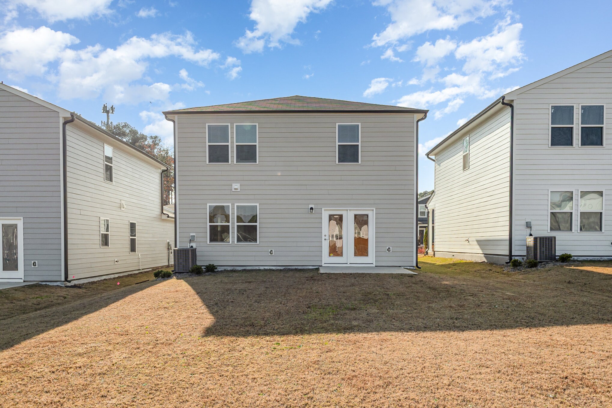 Building Photo - 1425 Rhodes Pond St