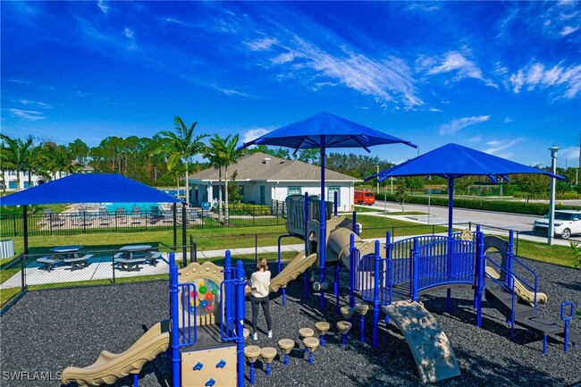 Building Photo - 15253 Wildflower Cir