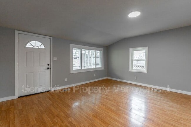 Building Photo - 804 Mcgowan Rd