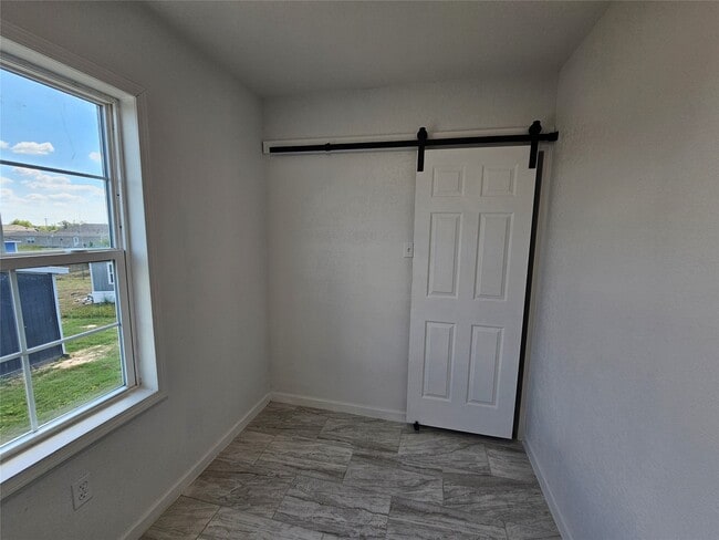 Building Photo - 1368 Rd 5735