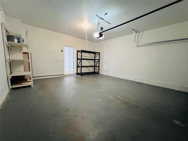 Building Photo - 6658 S Goldenrod Rd