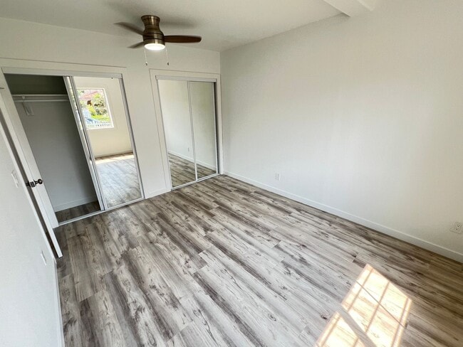 Building Photo - Completely Remodeled 2 Bed 1 Bath Charming...