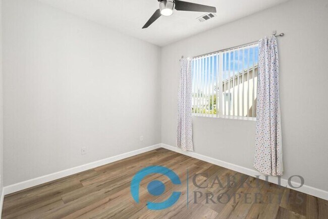 Building Photo - 12177 Pepper Tree Ln