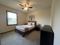 Building Photo - 49 Bay Springs Ct