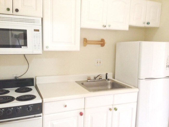 Building Photo - 339 West 51st Street