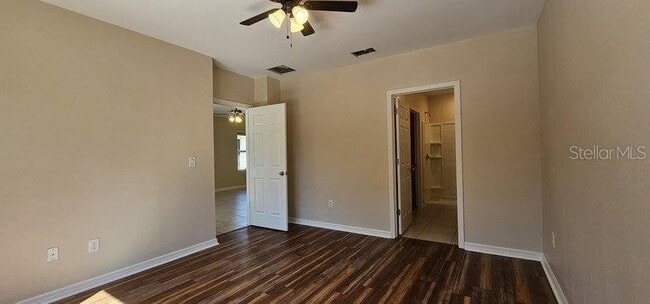 Building Photo - 7401 W Lenox Cir