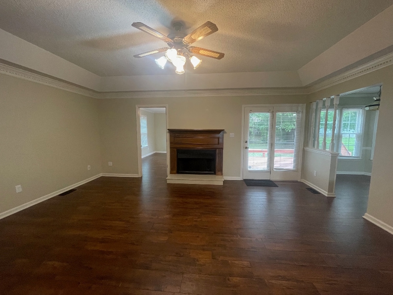 Building Photo - 1400 Courtland Dr