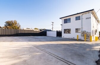 Building Photo - 3520 E 7th St