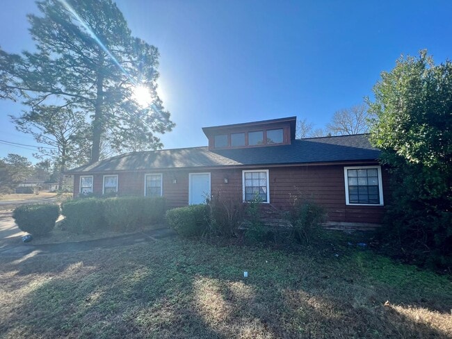 Primary Photo - 2701 Wood Dr