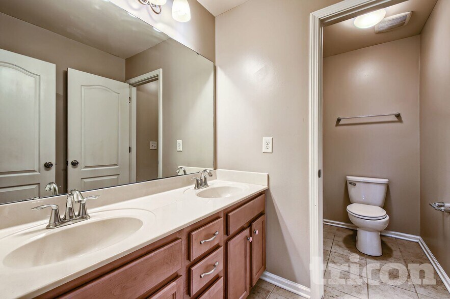 Building Photo - 1212 Screech Owl Rd