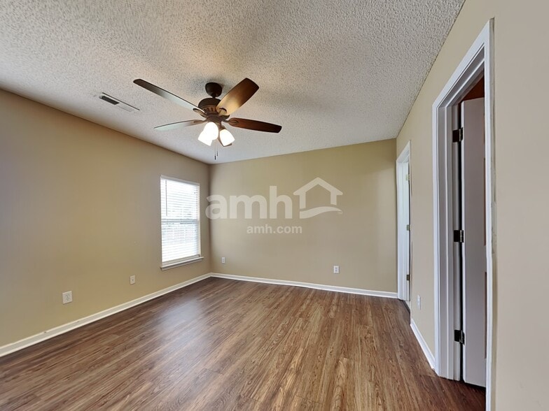 Building Photo - 5023 Holdsworth Dr