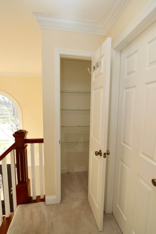 Building Photo - 2969 Columbia Dr