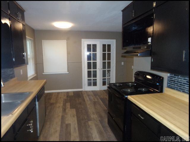 Building Photo - 17 S Avalon Dr