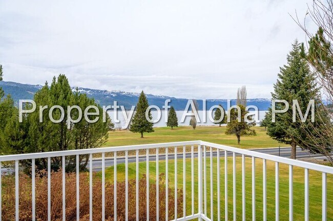 Building Photo - 108 Lakeshore Dr