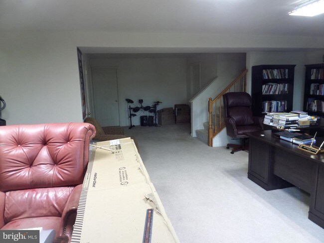 Building Photo - 845 Ferndale Terrace NE