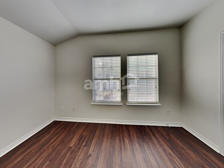 Building Photo - 5825 Stone Mountain Rd