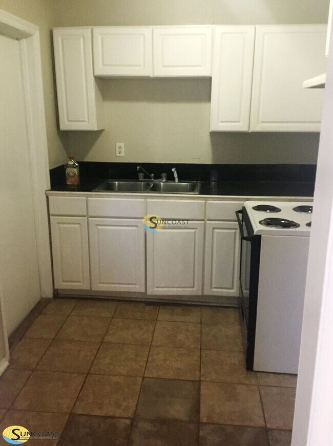 Building Photo - 1291 Randolph St