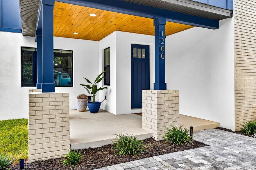 Building Photo - 1200 E Jean St