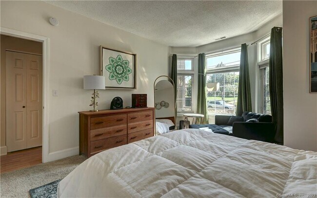 Building Photo - 500 Prospect St