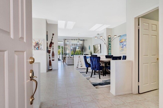 Building Photo - 38635 Orangecrest Rd