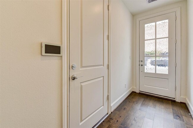 Building Photo - 2724 Dolce Oaks Dr