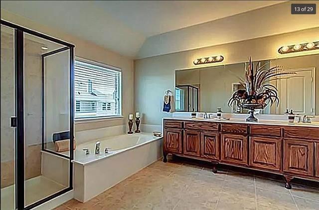 Building Photo - 9409 National Pines Dr