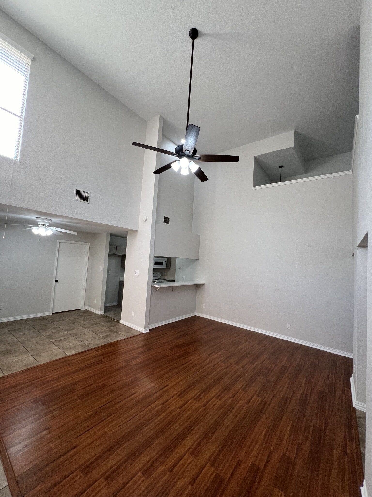 Building Photo - 1237 W Hudgins St