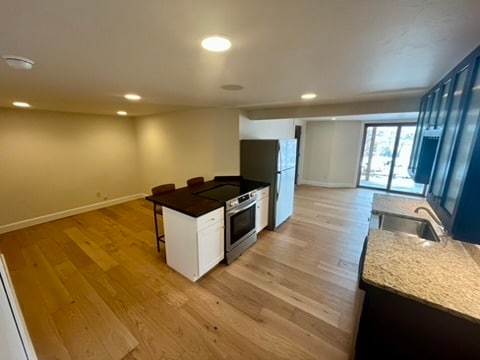 Building Photo - 809 W Rocky Creek Rd