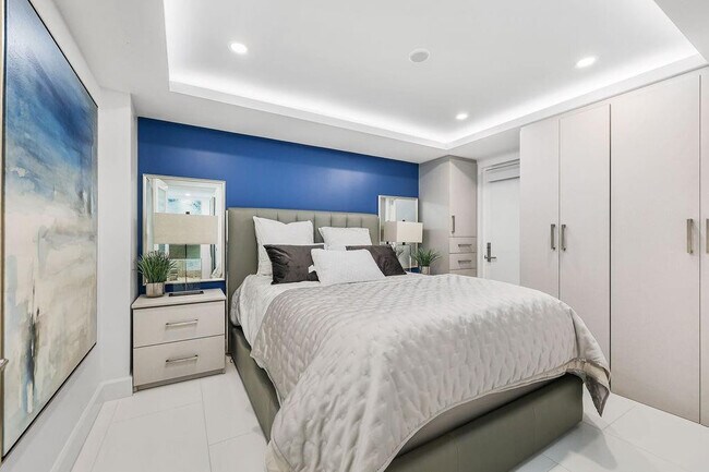 Building Photo - 545 S Fort Lauderdale Beach Blvd