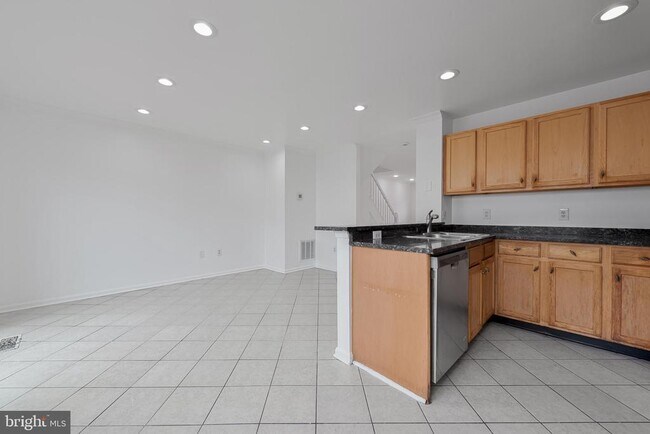 Building Photo - 22918 Regent Terrace