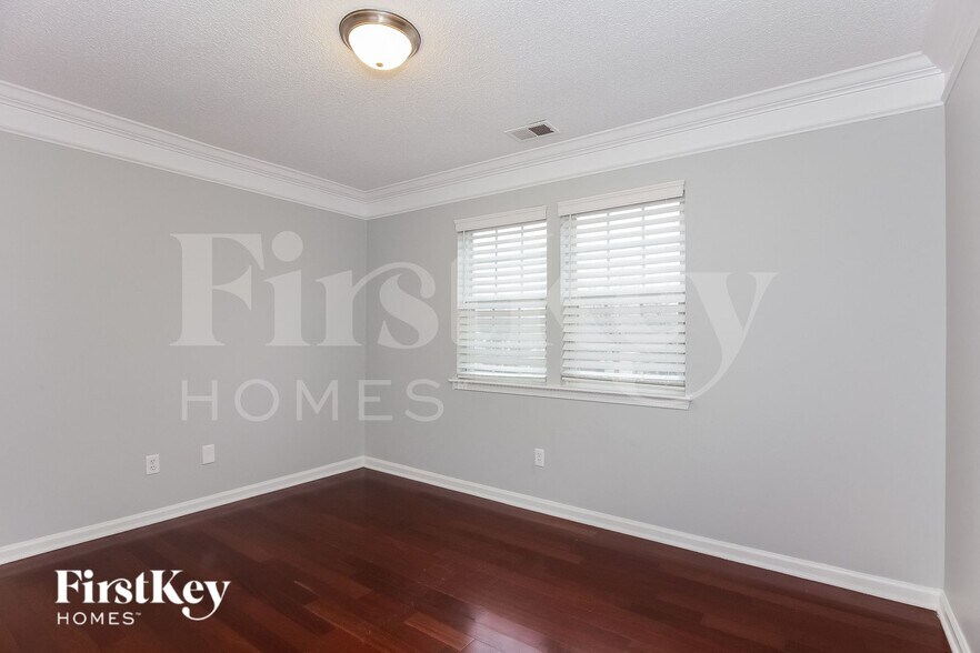 Building Photo - 7632 Lady Bank Dr