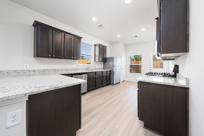 Building Photo - 15502 Caramel Spgs Dr