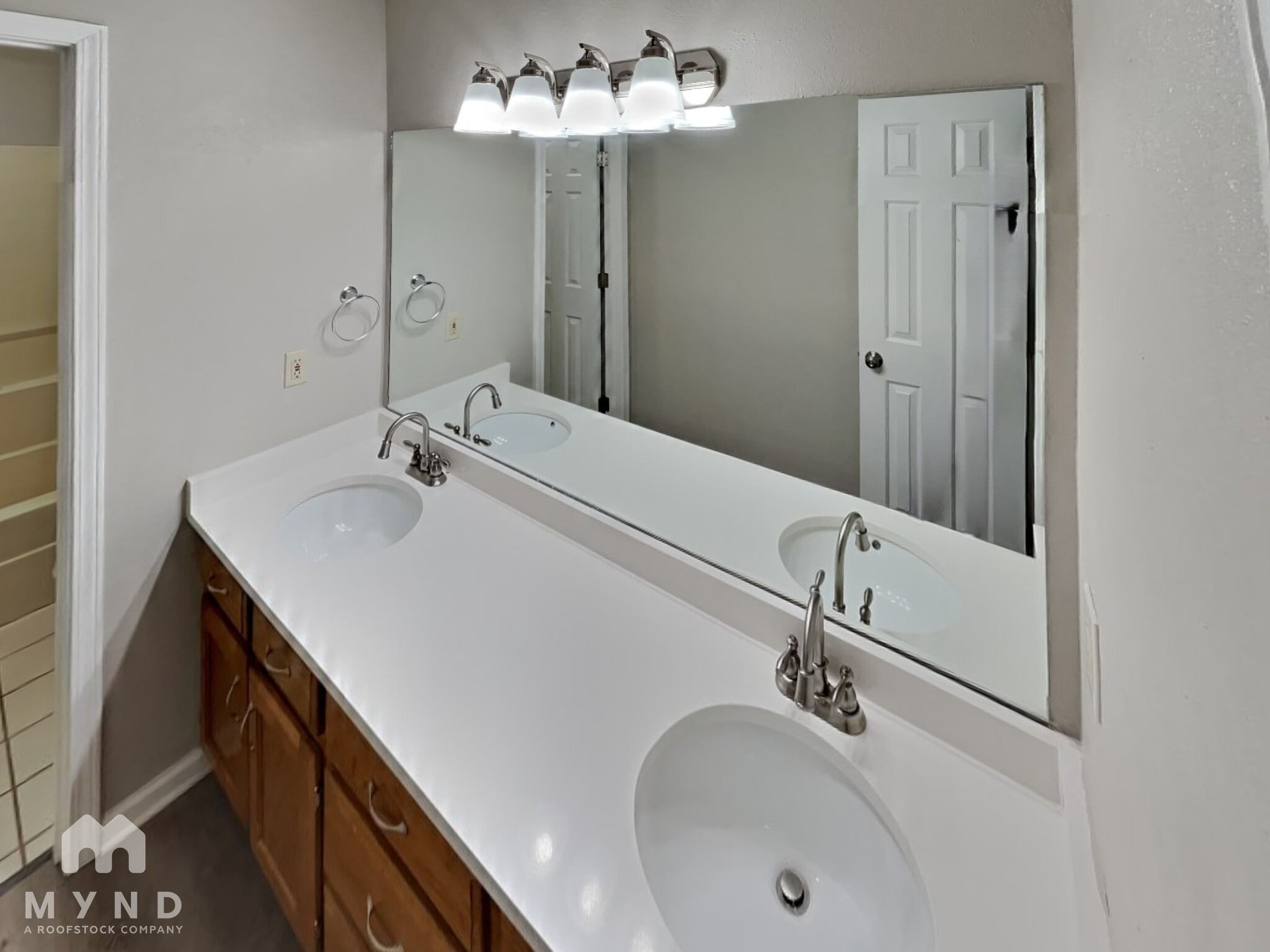 Building Photo - 9437 Bryant Trent Blvd