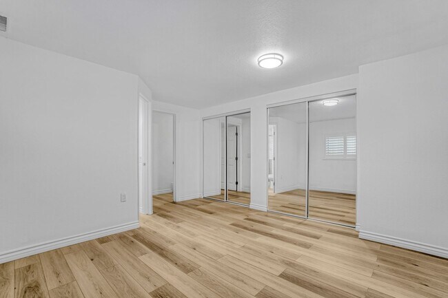 Building Photo - Updated three bed two bath house in Thousand Oaks with attached garage