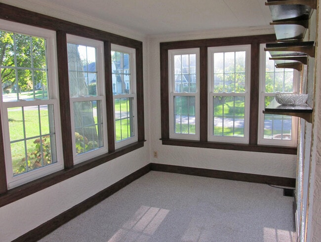 Building Photo - Four Bedroom Home in Milwood