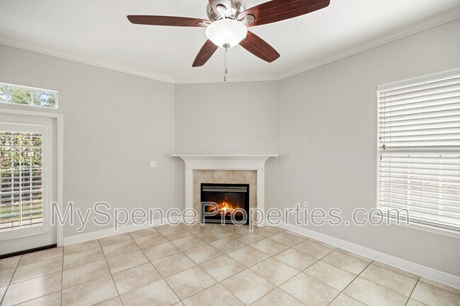 Building Photo - 1578 Venice Ave