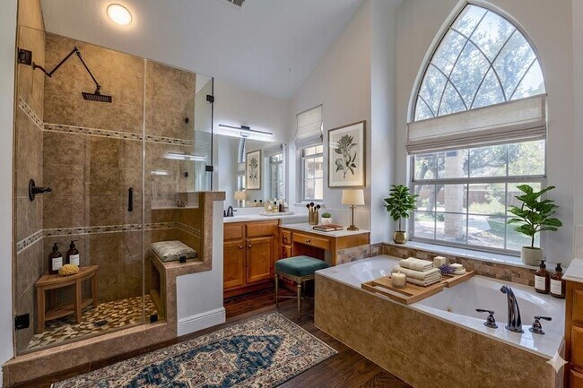 Building Photo - 1708 Pagedale Cove
