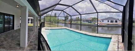 Building Photo - 815 SW 11th Ct