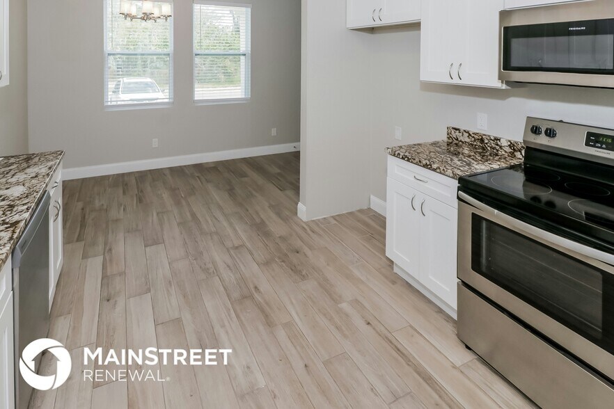 Building Photo - 505 Waller St