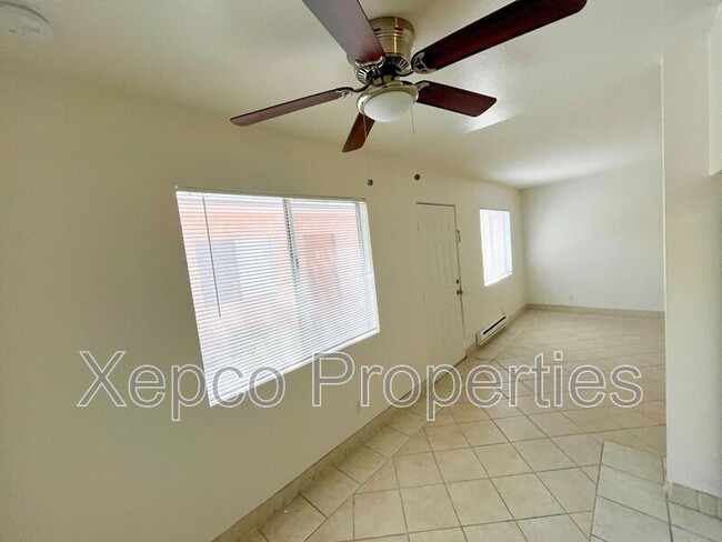 Building Photo - 555 E Cottonwood Rd