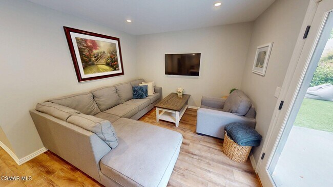 Building Photo - 30621 Sandtrap Dr