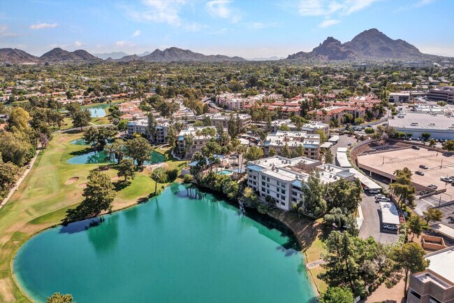 Building Photo - 5124 N 31st Pl