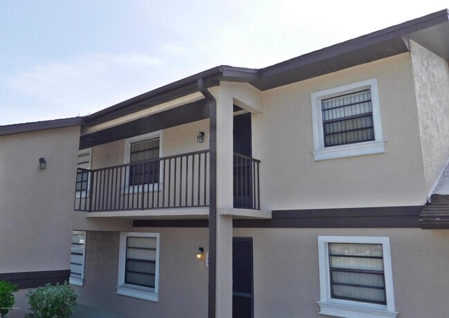 Building Photo - 1029 Regency Dr