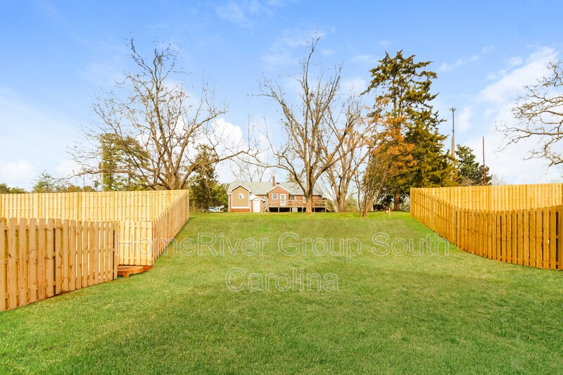 Building Photo - 240 Wahoo Cir