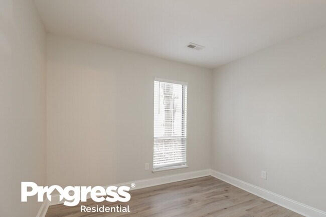 Building Photo - 7413 Cross Tie Ct