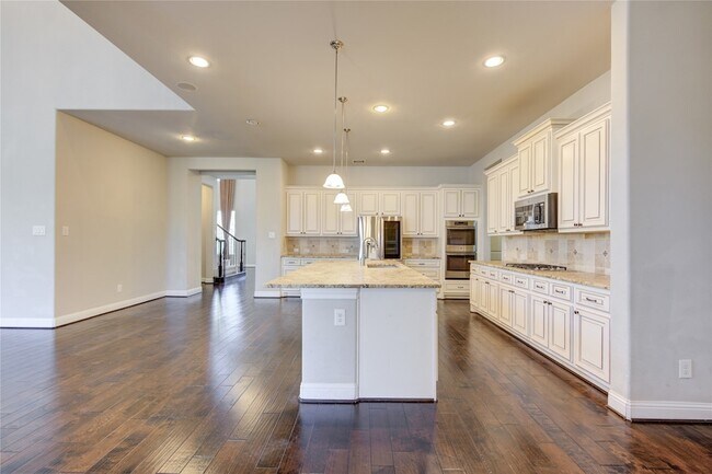 Building Photo - 20411 Fawn Rest Pl