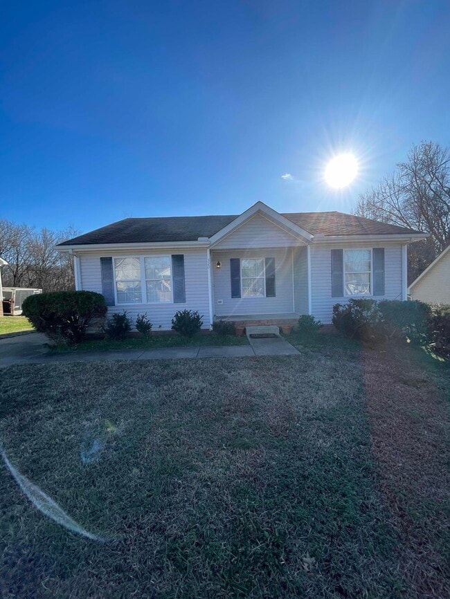 Building Photo - 320 Donna Dr