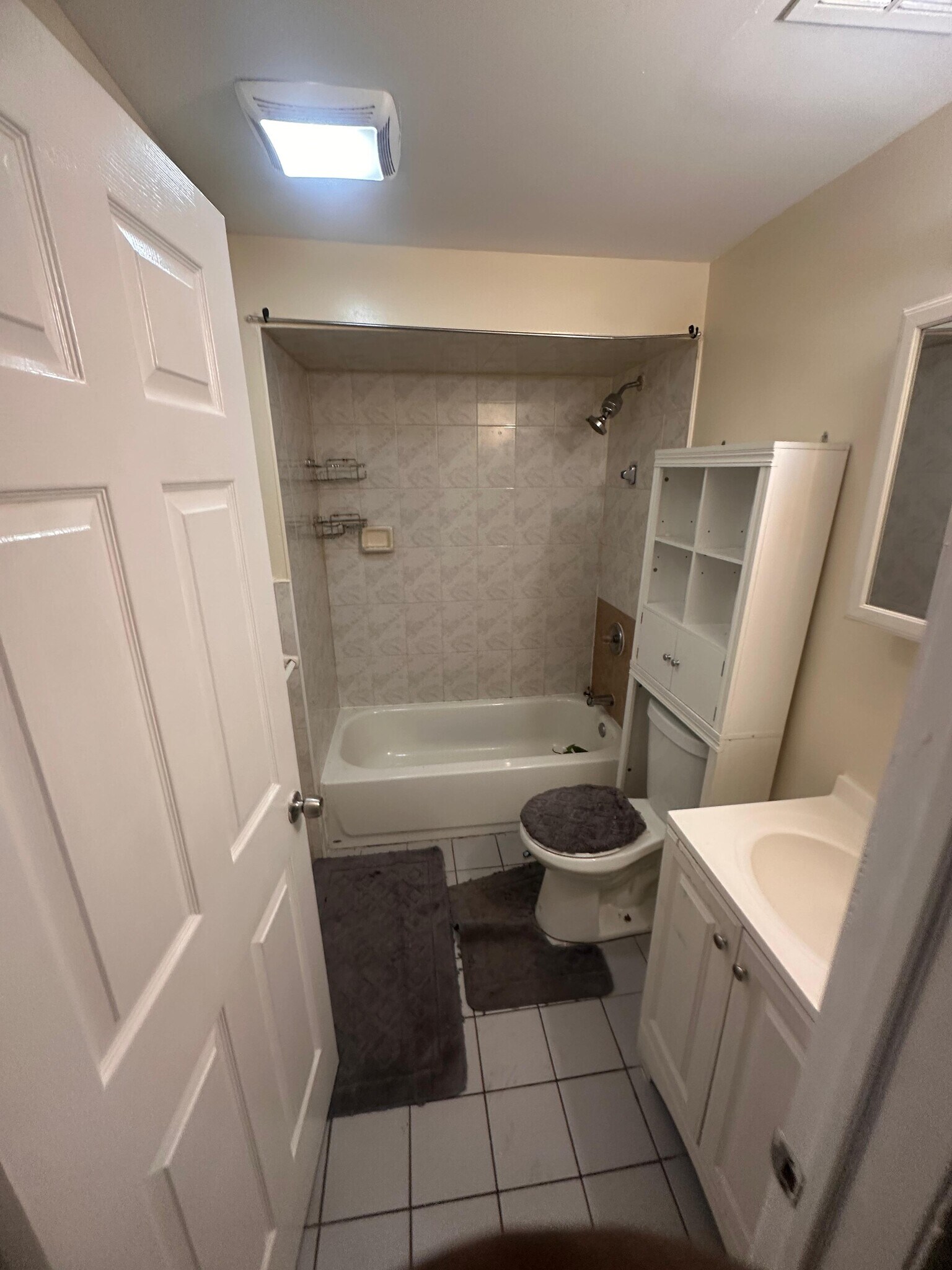 Building Photo - 408-410 S 19th St